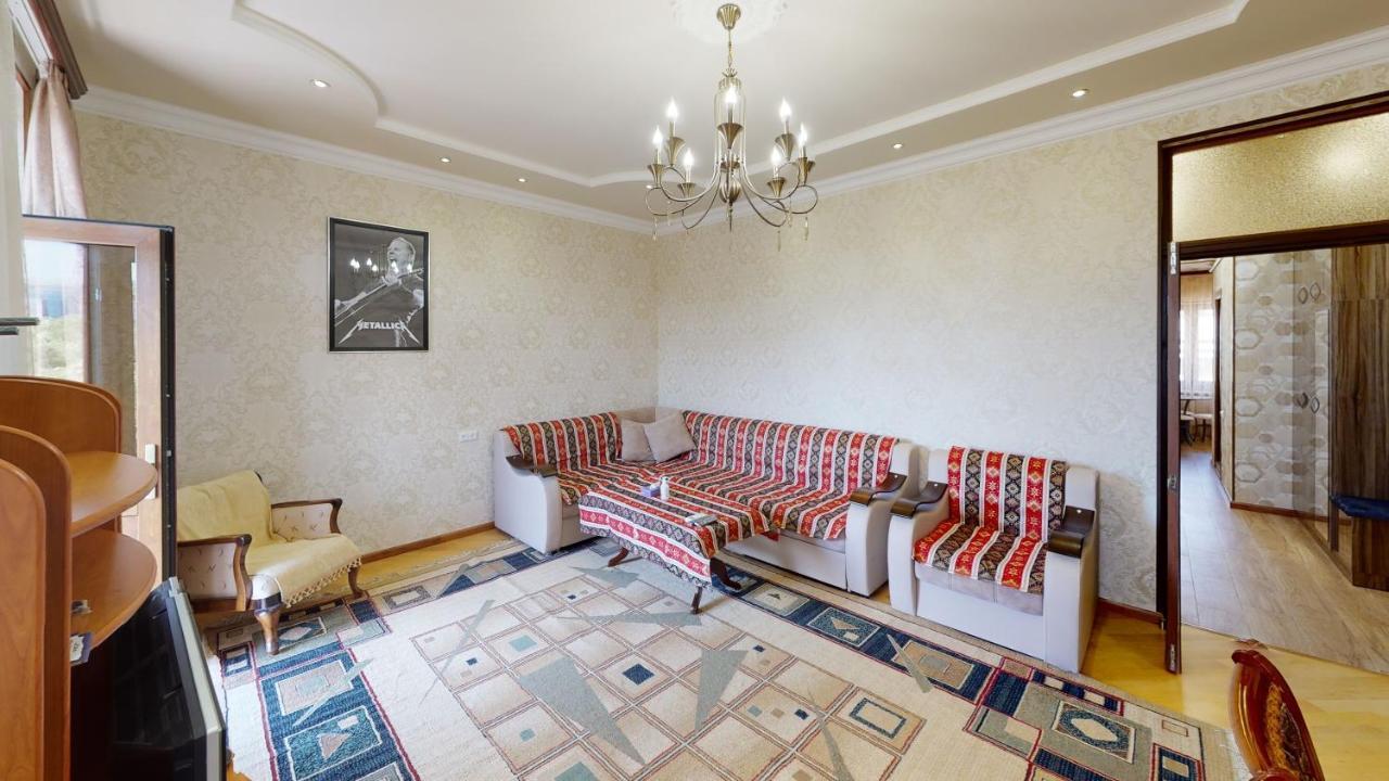 Yerevan City Center Apartment Bagian luar foto