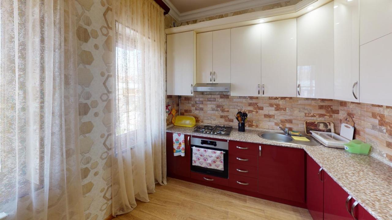 Yerevan City Center Apartment Bagian luar foto
